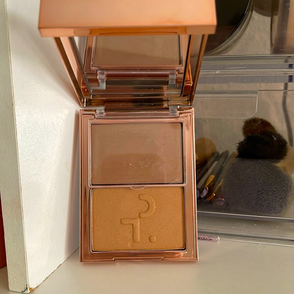 Patrick Ta Bronzer She’s Statuesque